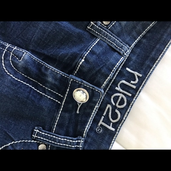 Adorable Embellished Denim Shorts - Picture 2 of 5